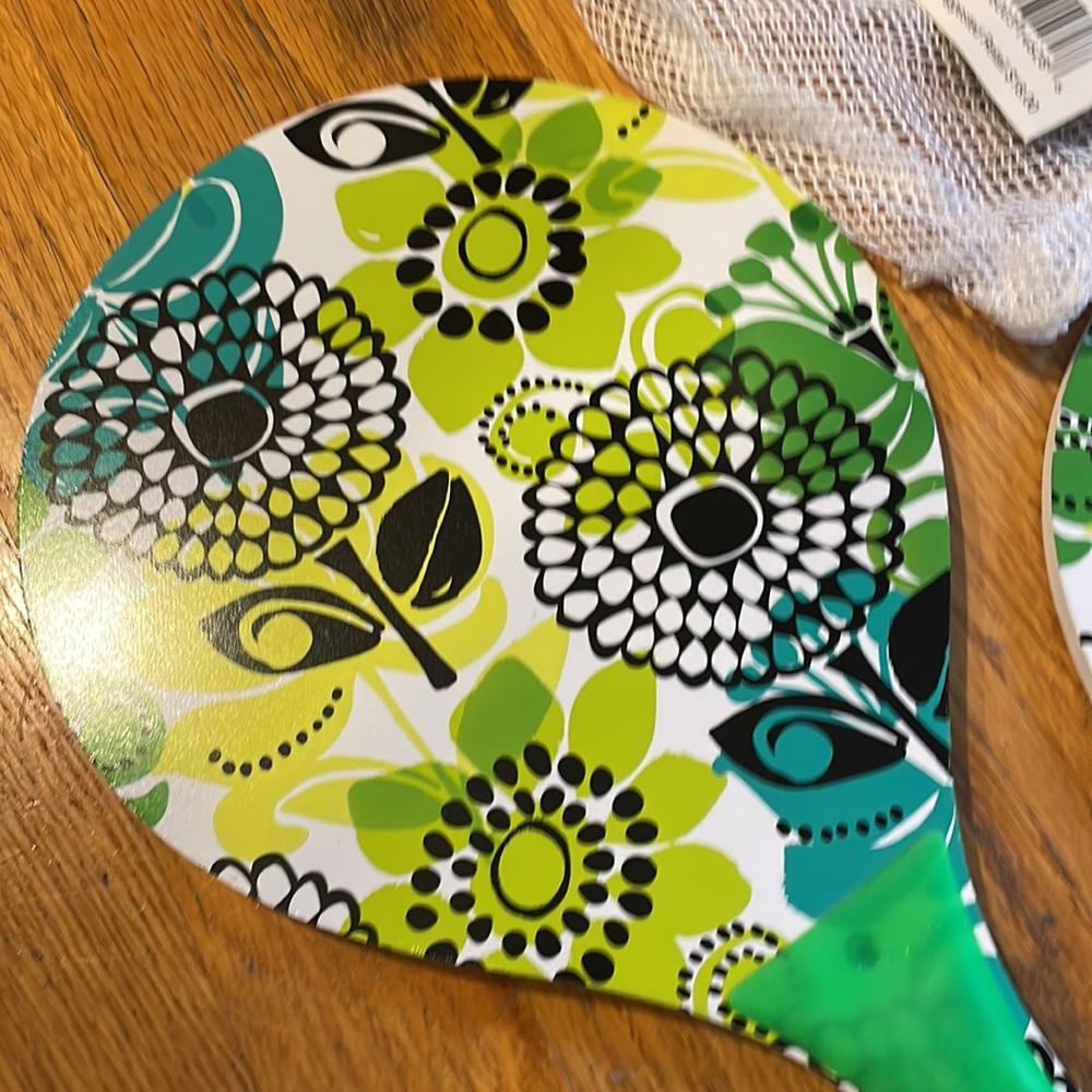 Vera Bradley Paddle Ball set - Picture 2 of 5
